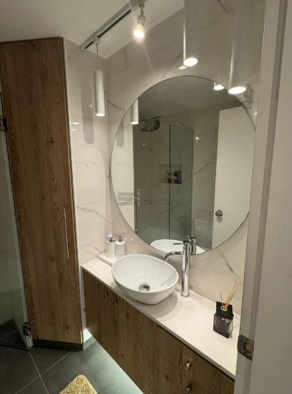 Se vende Apartamento de tres dormitorios en Cordón