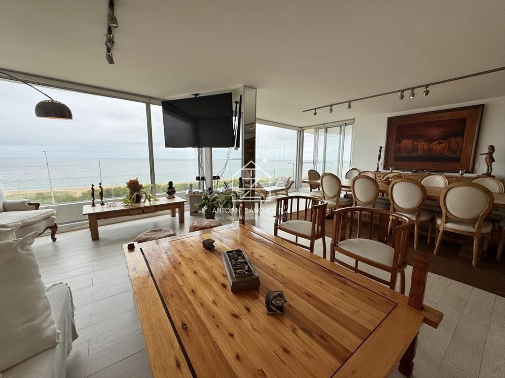 Venta apartamento 3 suites Punta del Este