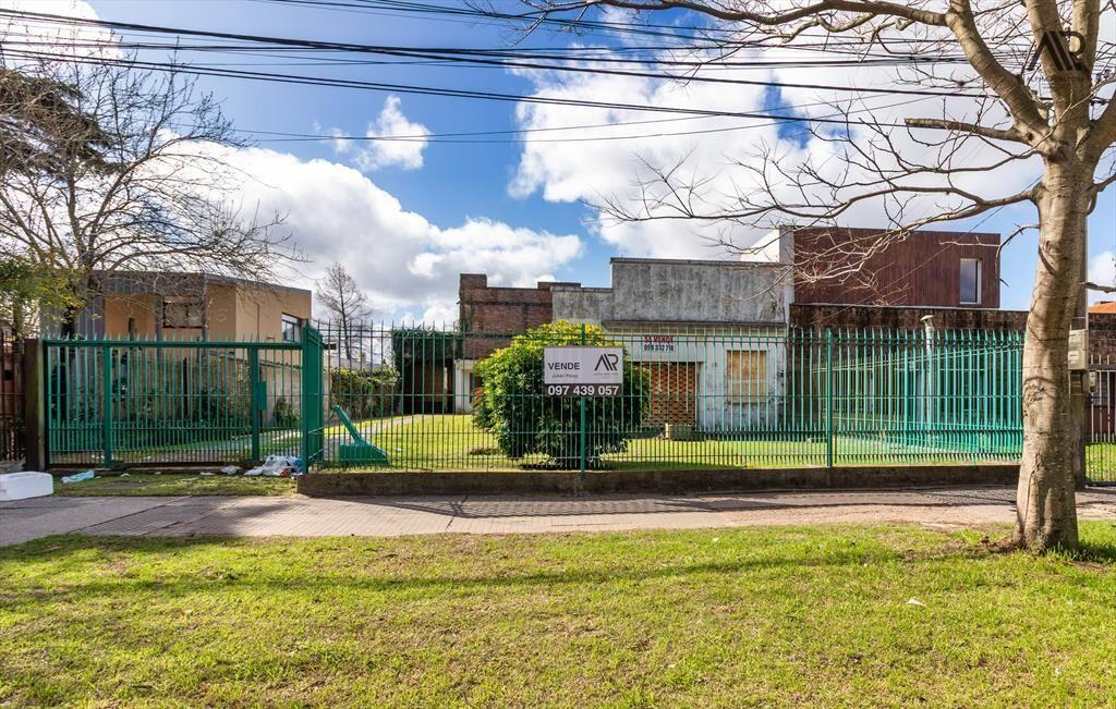 Casa en venta de 3 dormitorios c/ cochera en Carrasco Norte
