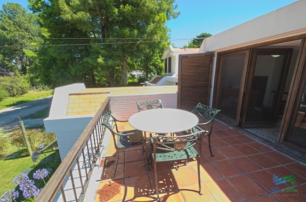 Casa de 4 dormitorios con piscina climatizada en alquiler