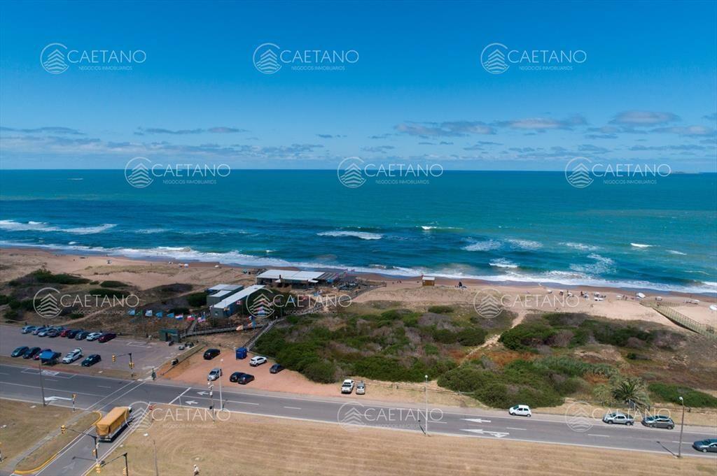 Venta apartamento - 3 dormitorios. Playa Brava,