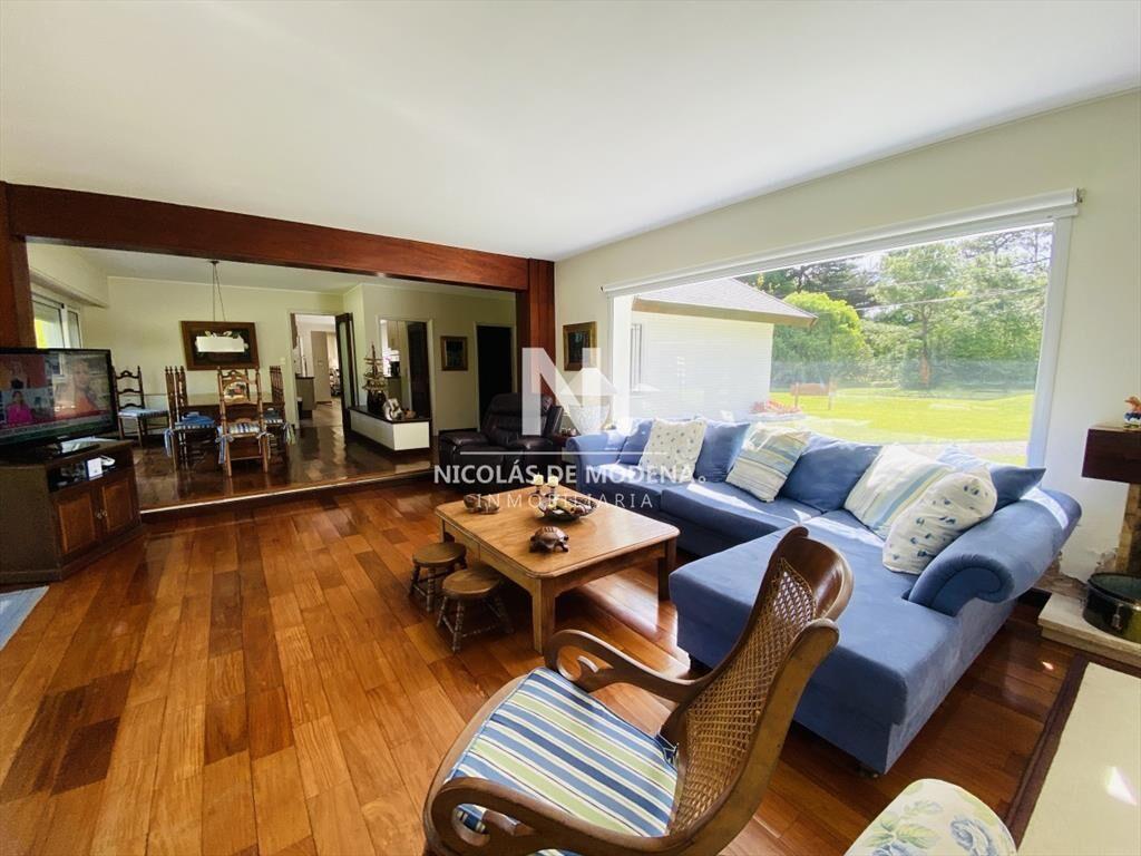 Impecable Residencia en la mansa a pasos del mar