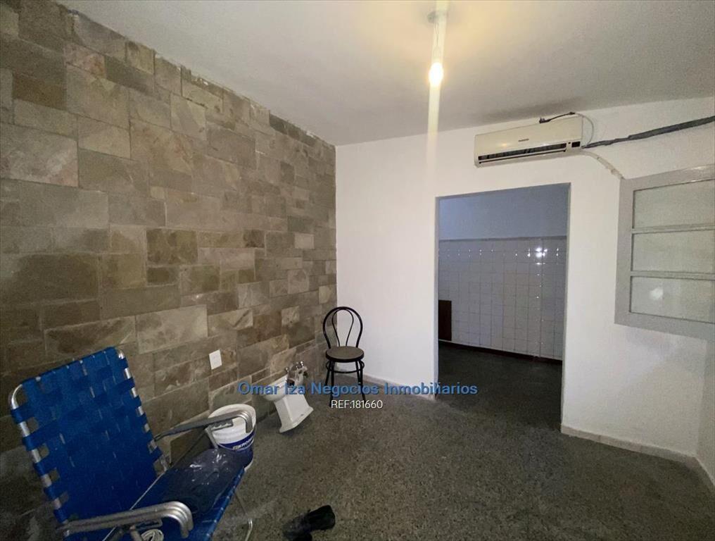 Venta casa prox Mercado Modelo 3 dormitorios con apto