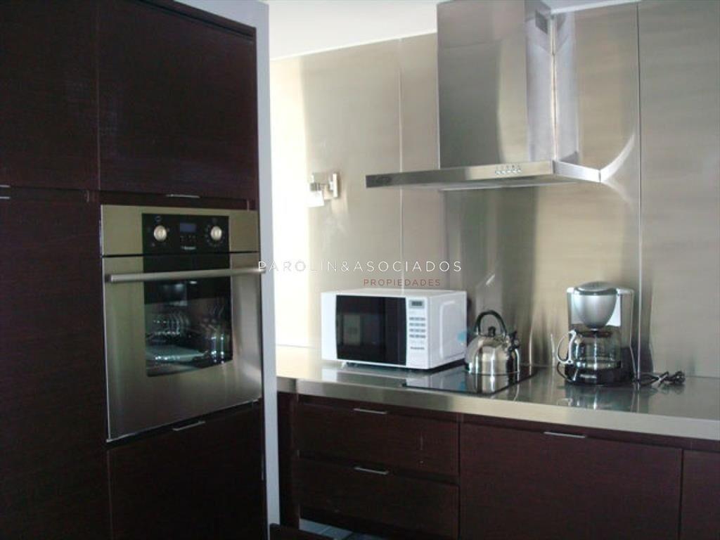 Apartamento en venta en torre Yoo, Punta del Este.