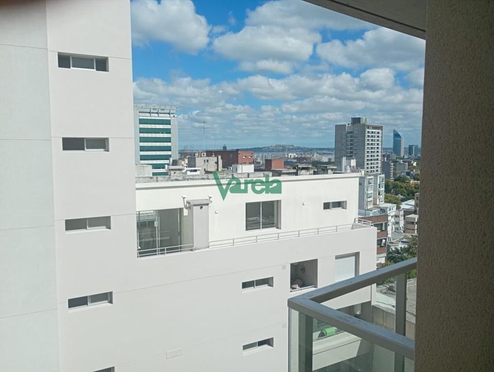 Venta apartamento, estrena en Cordon, 2 dorm, garaje, sobre