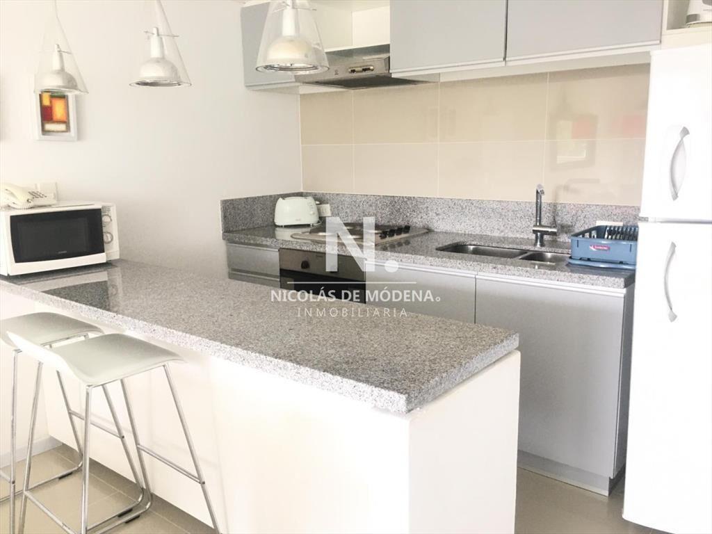 Apartamento en Be Punta en alquiler