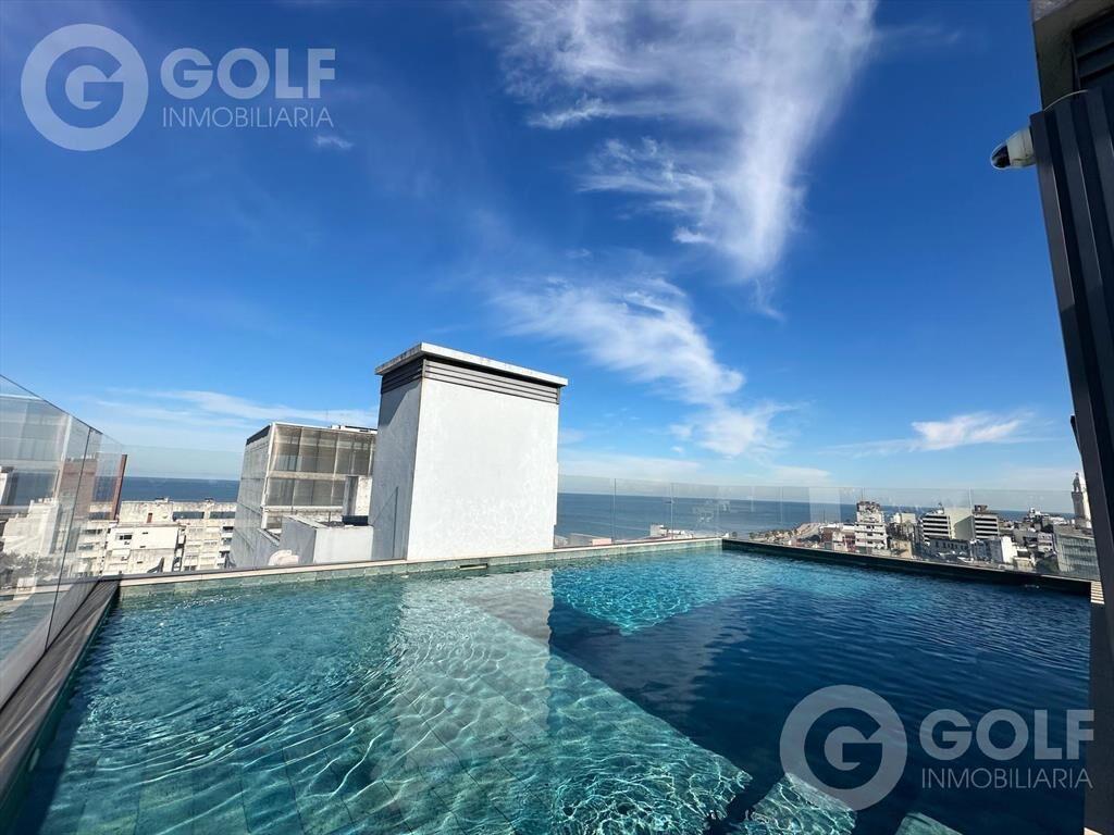 Venta de apartamento 3 dormitorios con balcón en Ciudad Vie