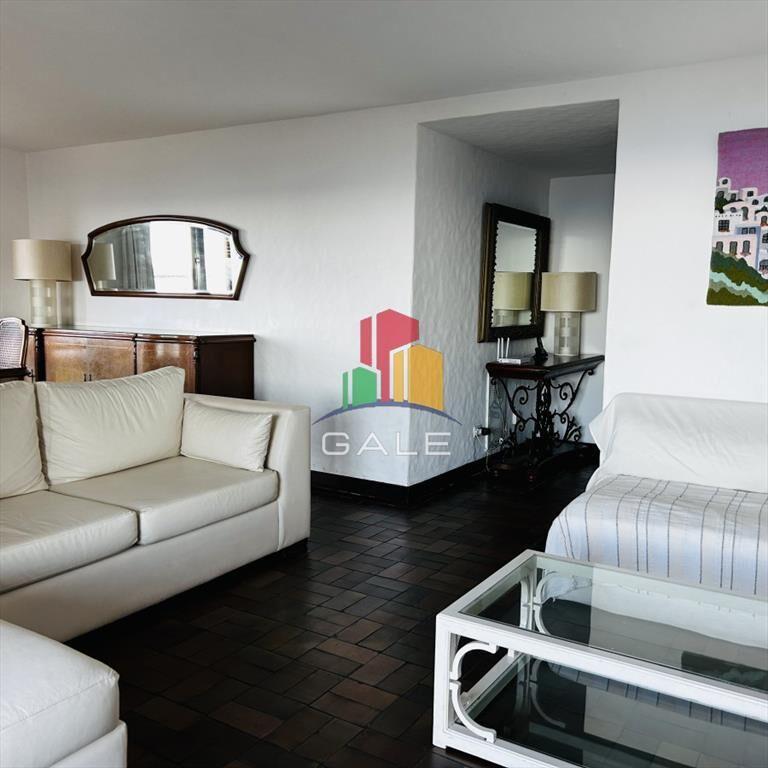 Apartamento frente al mar 4 dormitorios en - del