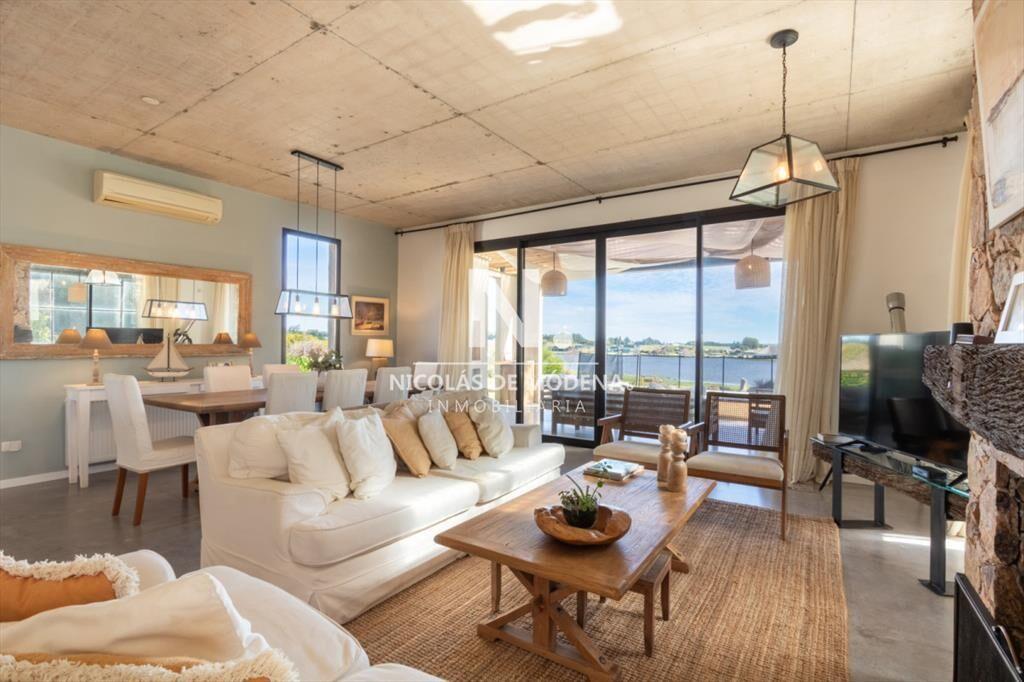 Casa en Alquiler Barrio Privado Manantiales Cuatro dormito
