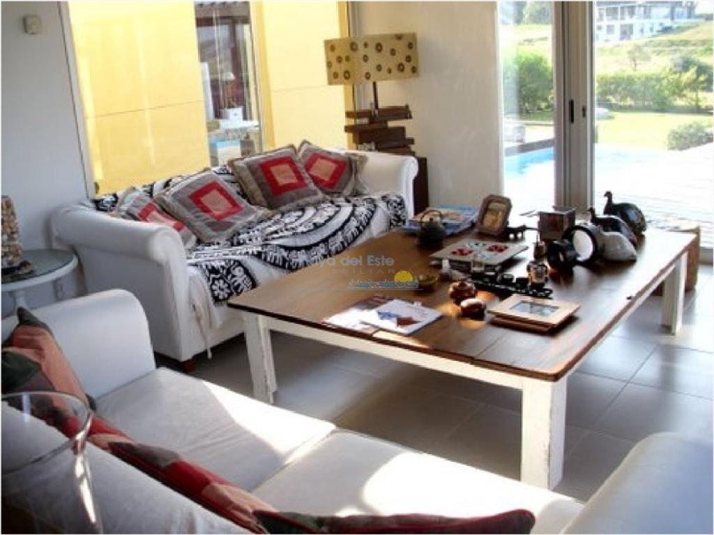 Casa en Venta de 3 dormitorios en San Vicente ,