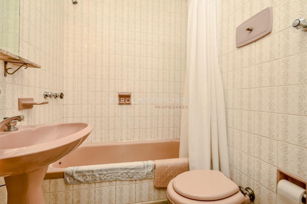 Apartamento de 3 dormitorios en venta en Mansa, Punta del E