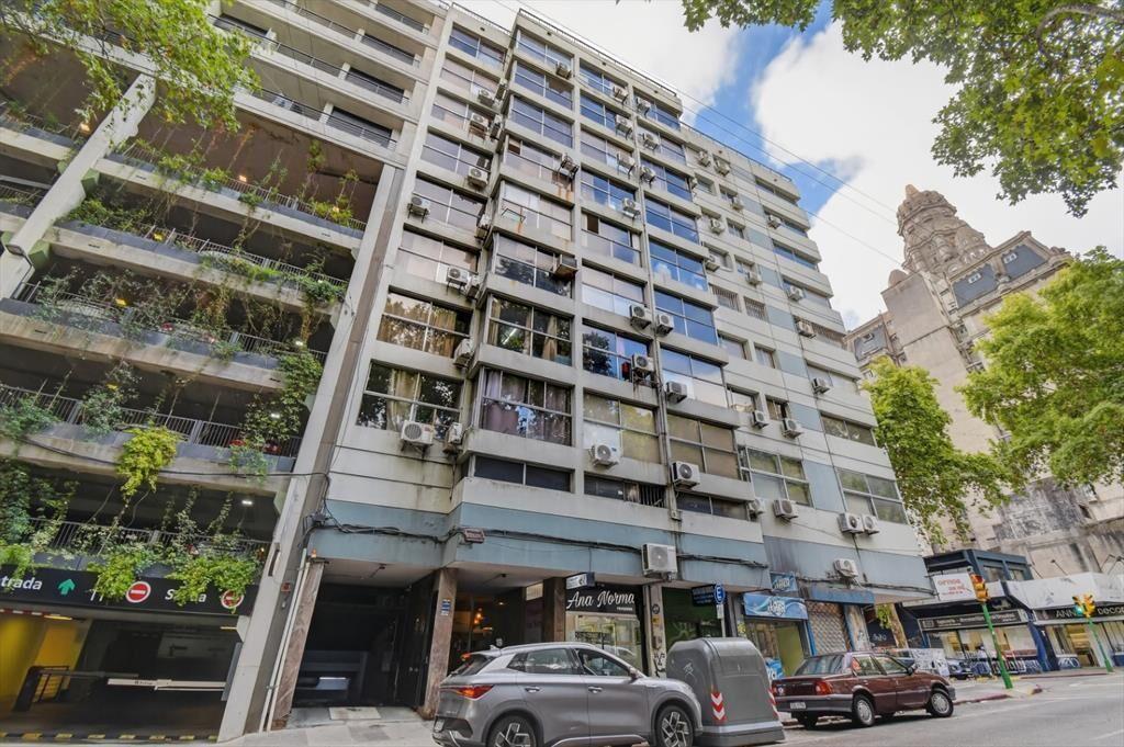 Venta de Oficina Centro con Garaje