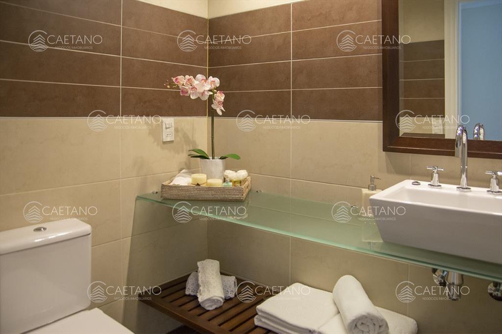 Vende apartamento de 3 dormitorios en Torre I, al