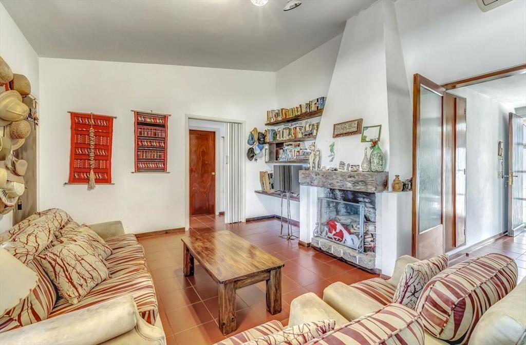 Se vende casa a 1 cuadra del mar Playa Grande
