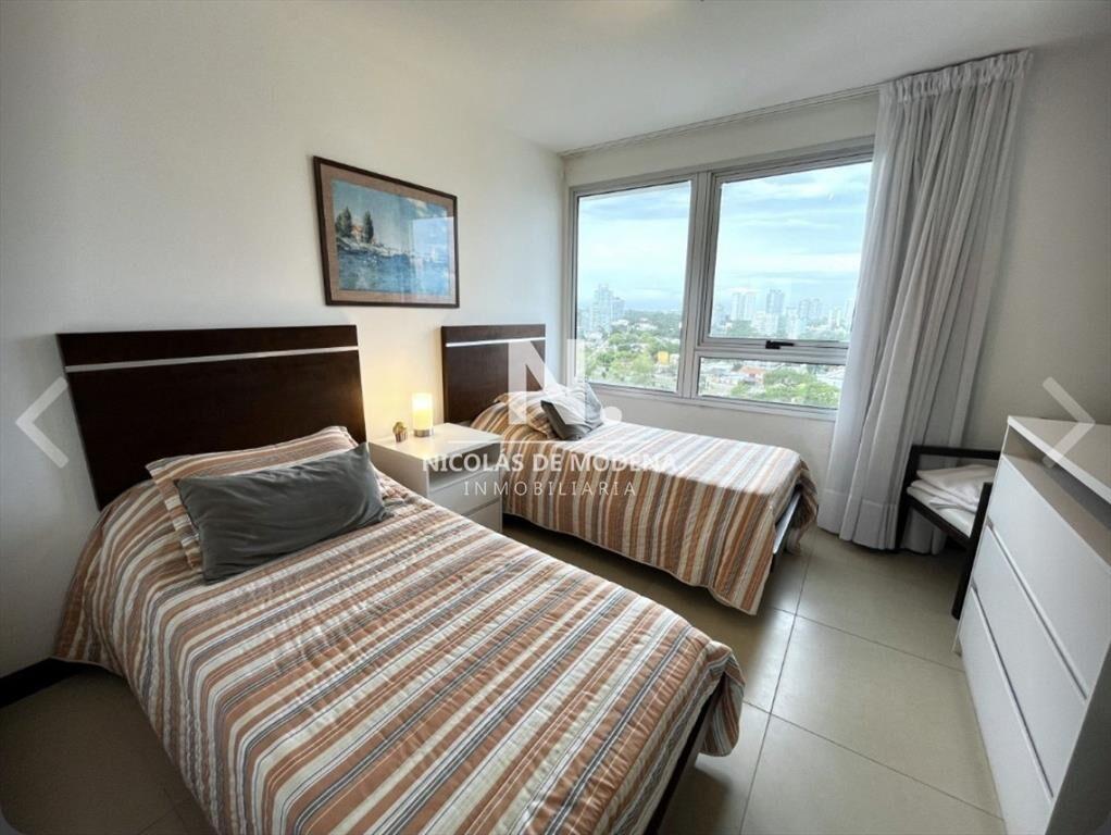 Apartamento en venta de 2 dormitorios con vista