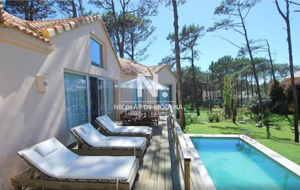 Casa en Laguna Blanca - La Barra