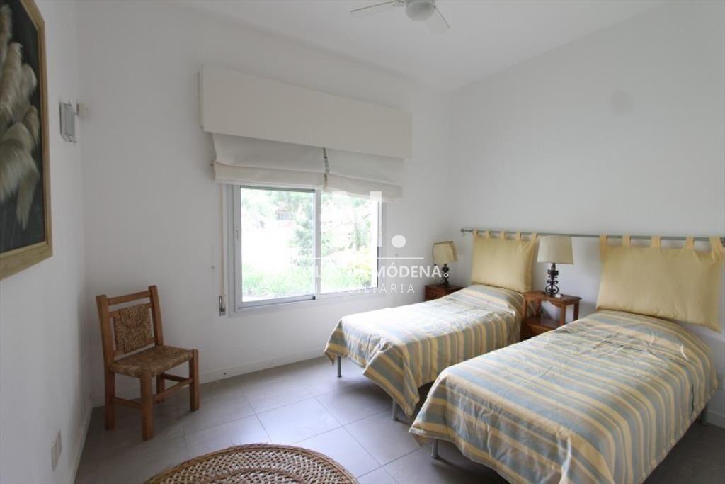 Vende Casa de 4 dormitorios en Laguna Blanca   Â?
