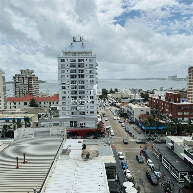 Venta y alquiler de apartamento de 3 dormitorios en Punta d