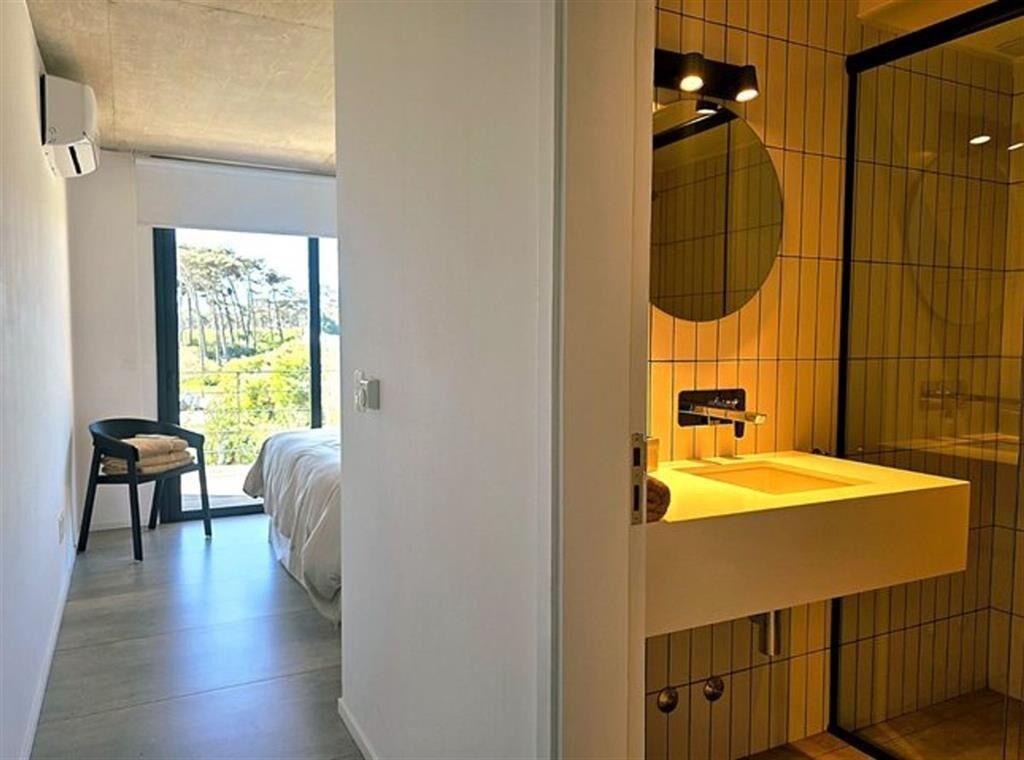 SEMIPISO EN VENTA EN MANANTIALES,2 DOR/2 BAÑOS