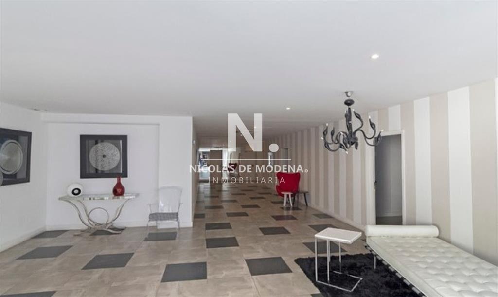Apartamento en Edificio con servicios y propio