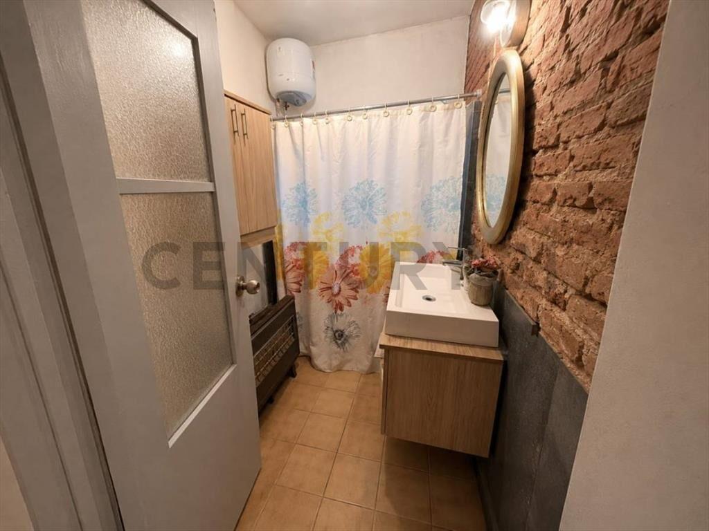 Venta inversión/vivenda/Permuta/1er piso x escalera/2dor/...