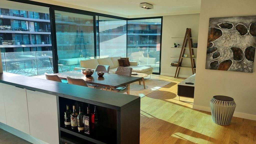 CASATROJA Venta de amplio apartamento 2 dormitorios + garaj