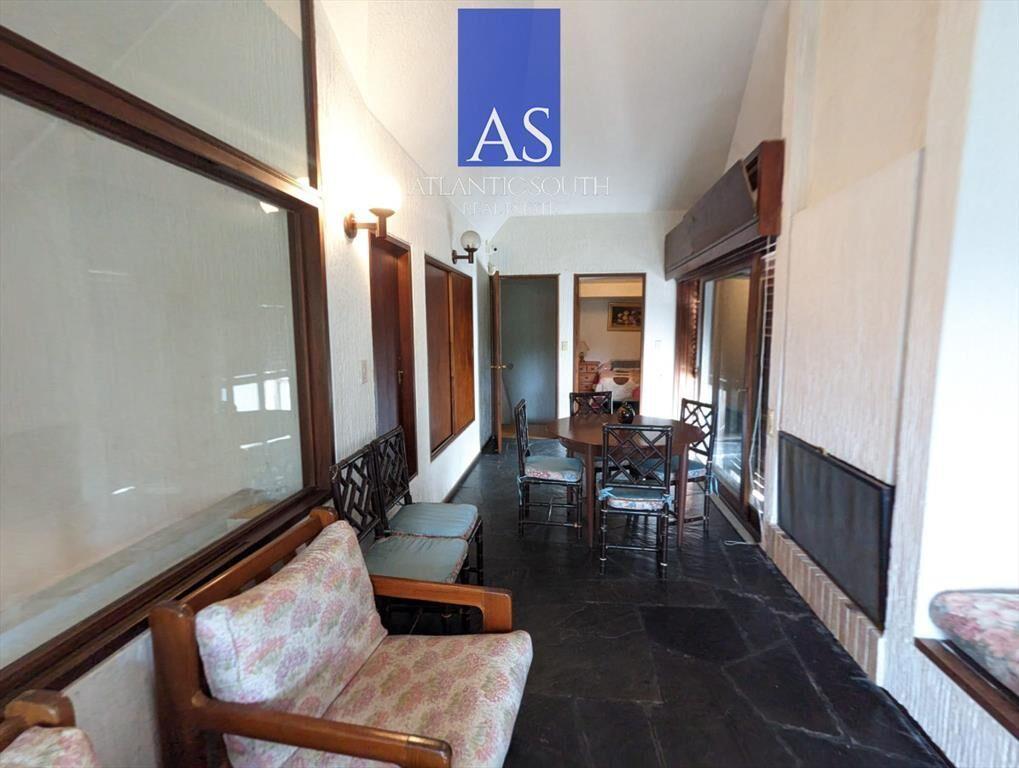 Casa 4 dormitorios en Playa Mansa Punta del Este