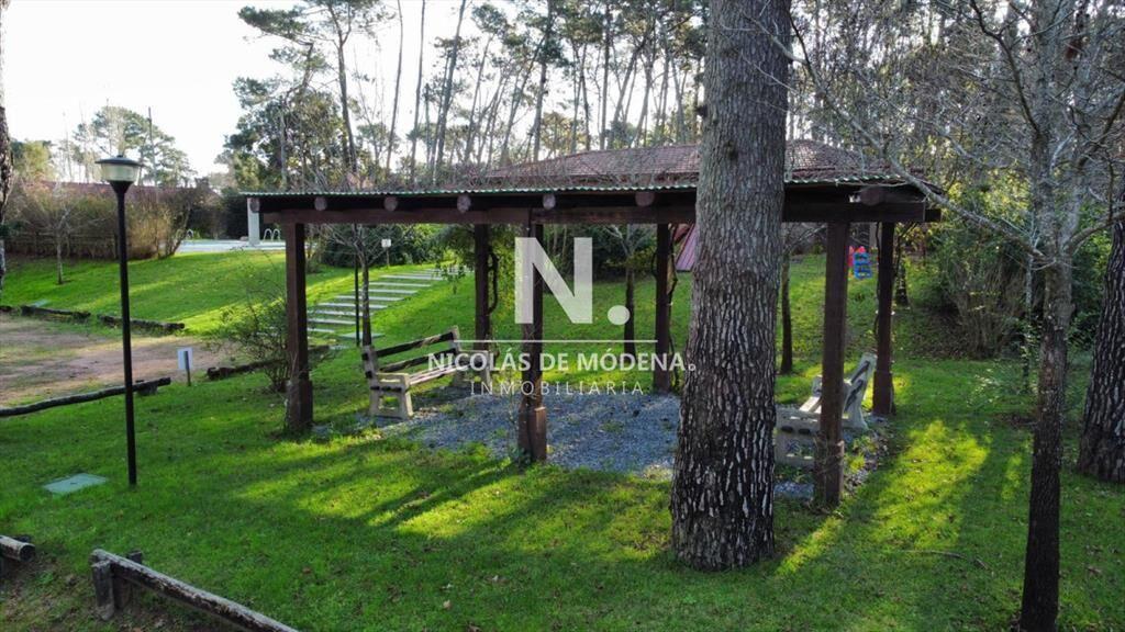 Vende en Pinares, derechos de sobre elevar en