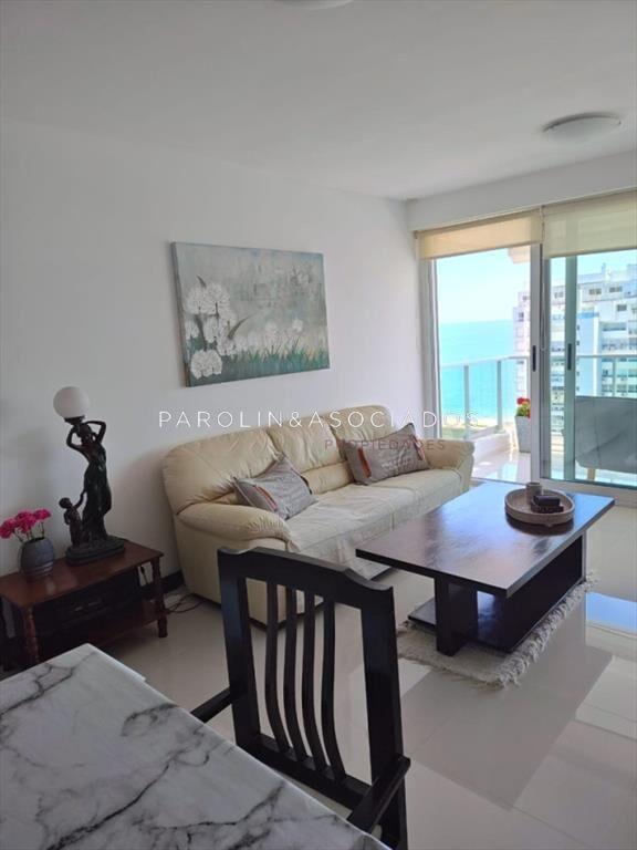 Departamento de 2 dormitorios en alquiler ubicado