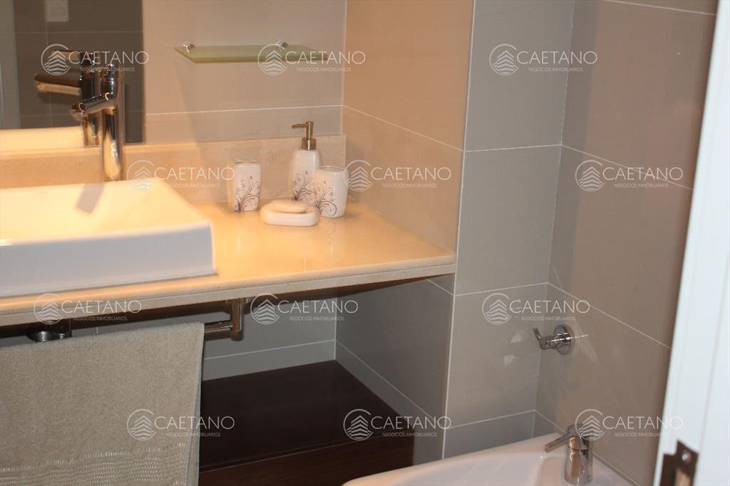 torre con servicio en parada 5 de avenida roosevelt