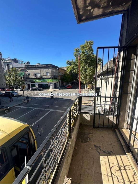 VENTA APTO DE DOS DORMITORIOS EN CORDON CON RENTA, TERRAZA
