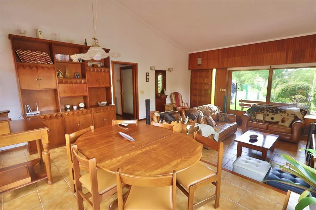 CASA EN VENTA 4 DORMITORIOS EN LA LOMA-MALDONADO
