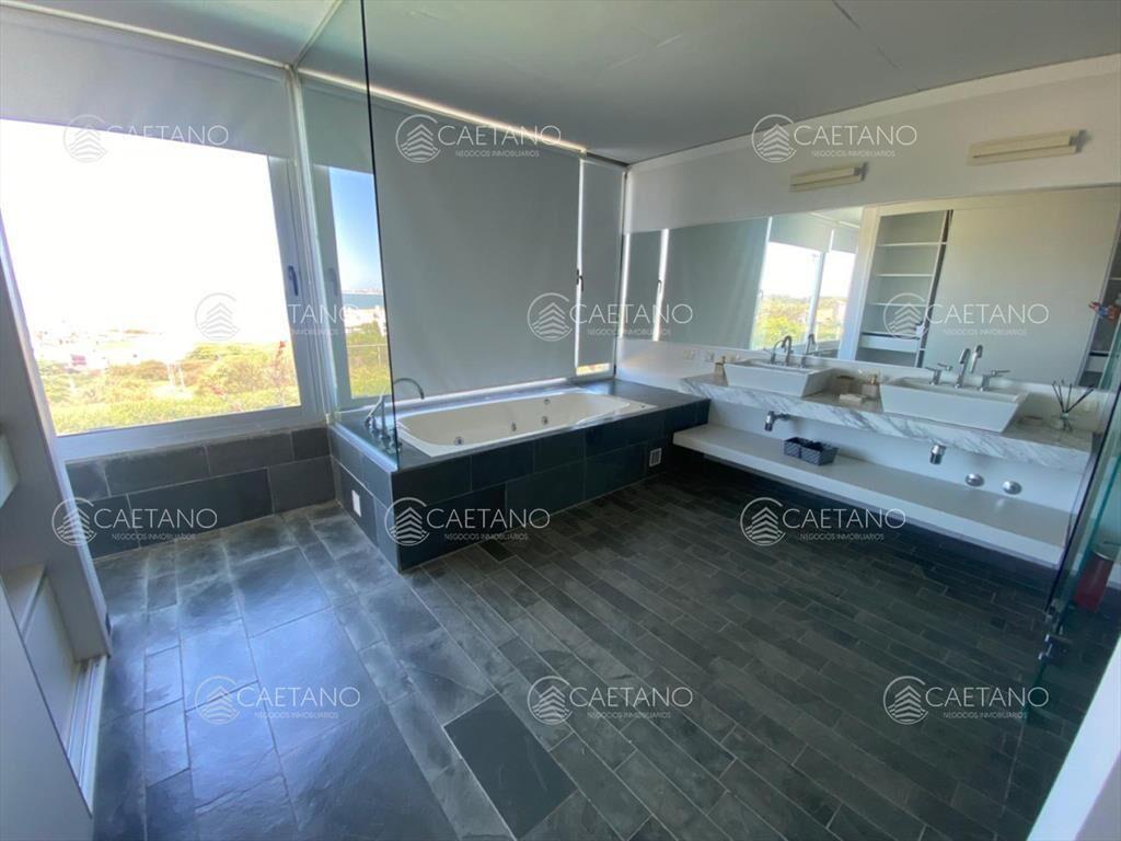Venta apartamento 3 dormitorios Punta Ballena