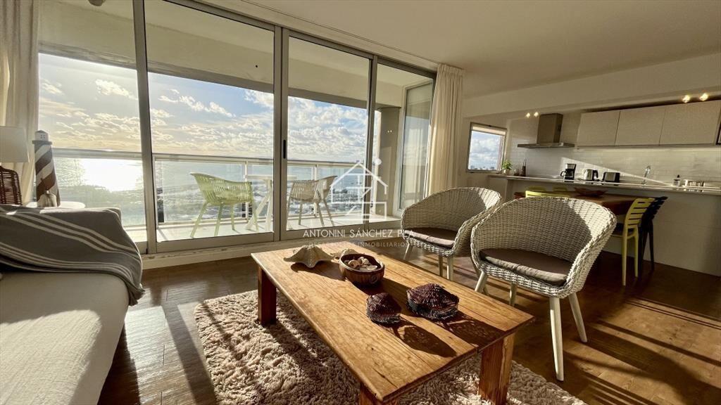 Apartamento venta 3 dormitorios 3 baños Punta