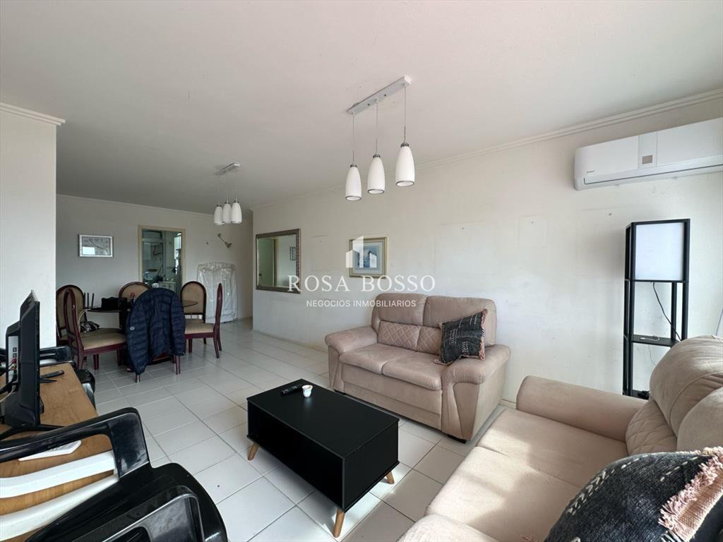 Apartamento en venta y alquiler de 3 dormitorios