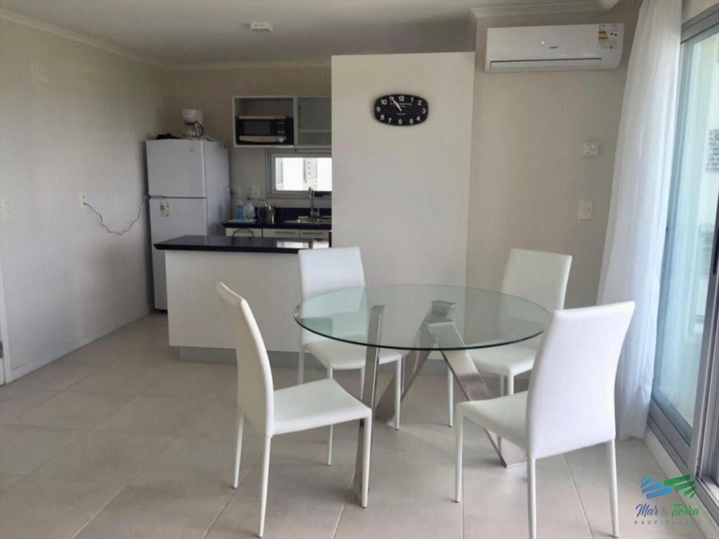 Vendo apartamento en Punta del Este, a pocas de