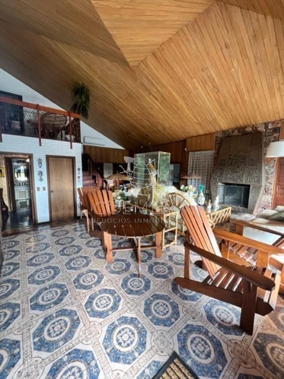 Casa en la mansaa 150 metros