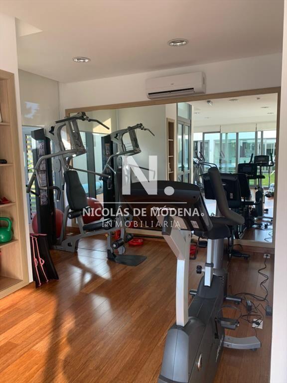Apartamento de 2 dormitorios y 2 baños, con del