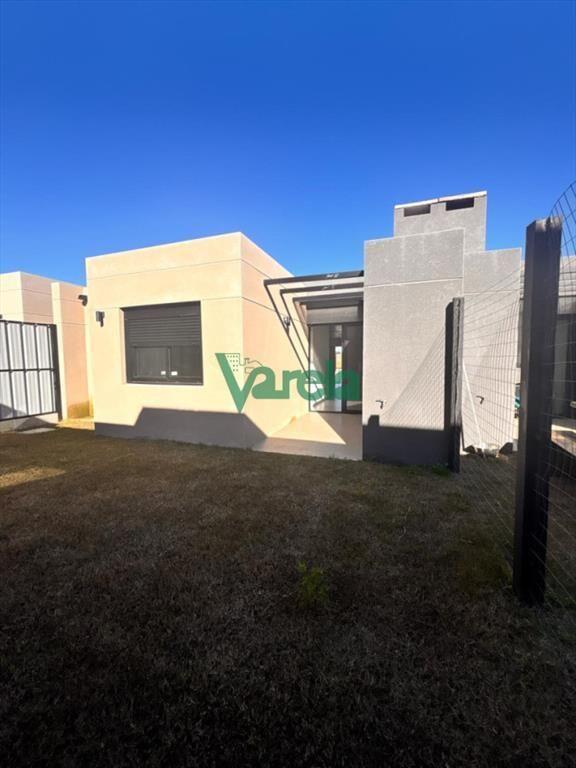 Casa a estrenar de 3 dormitorios.