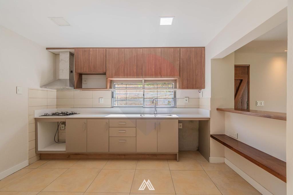 Casa reciclada, 3 dormitorios,  jardín y piscina