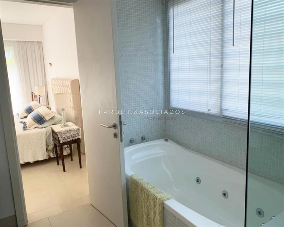 Apartamento en venta de 3 dormitorios en Brava