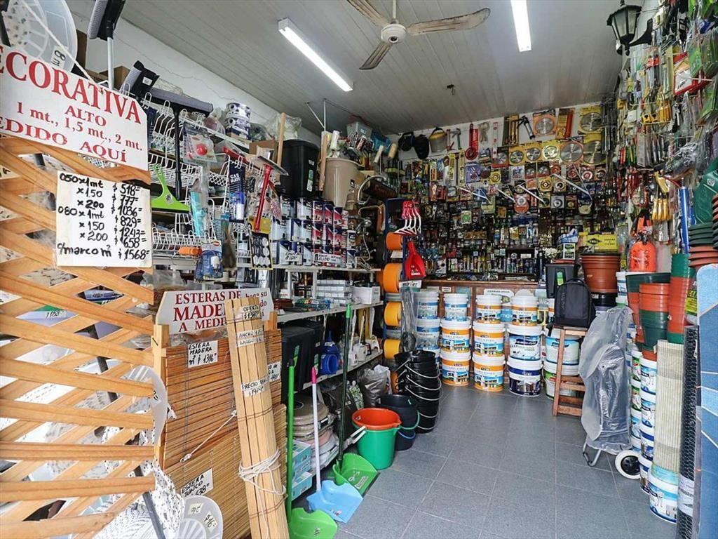 Venta Llave y local de Ferretería en Sayago
