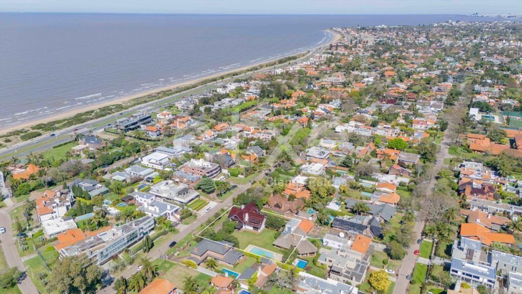 Terreno en Venta en Carrasco...