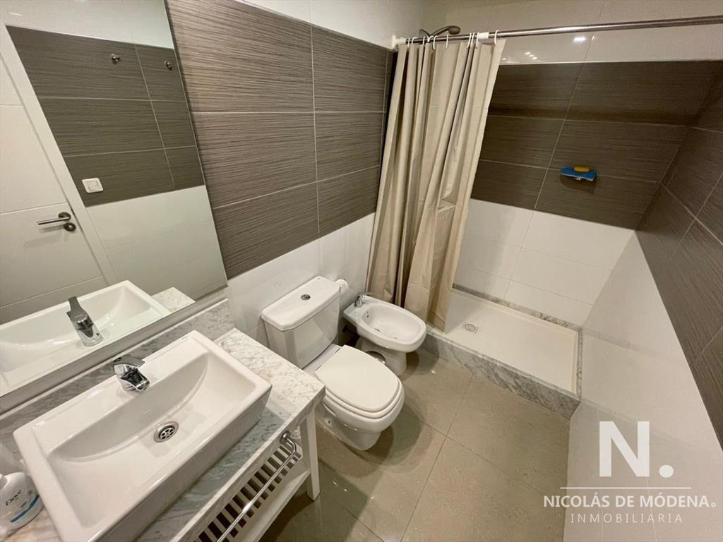 Hermoso apartamento de dos dormitorios en venta!