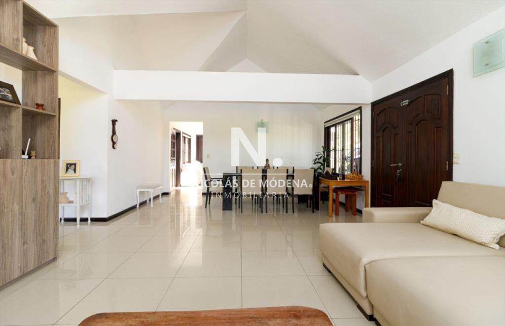 En venta chalet en Marly - Punta del Este de 4