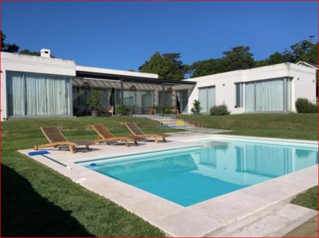 Casa en venta en Beaverly Hills , punta del este