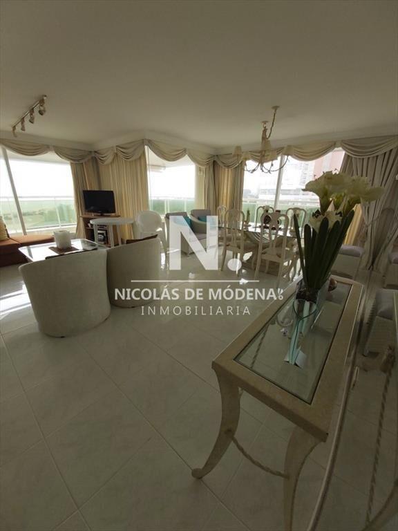 Hermoso Departamento en venta en Coral Tower.