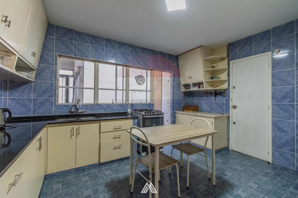 VENTA APARTAMENTO 3 DORM ,SERVICIO, TERRAZA CENTRO