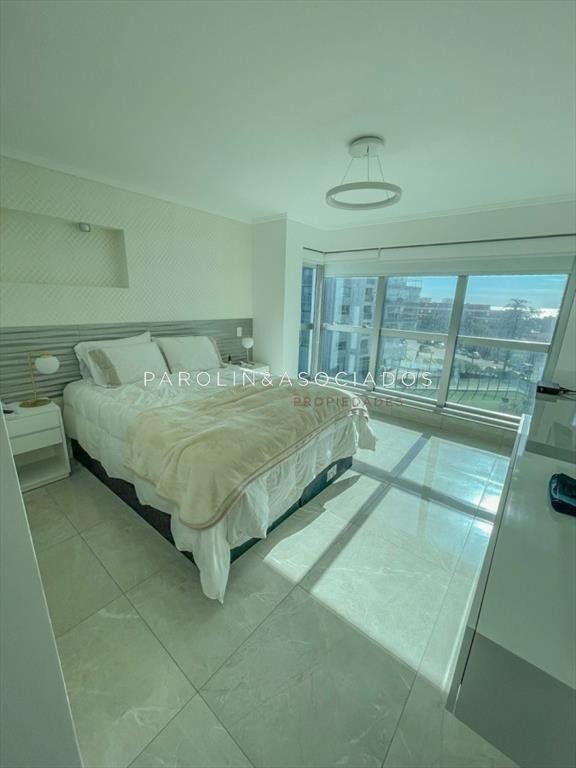 Apartamento en venta de 3 dormitorios en Miami boulevard, P