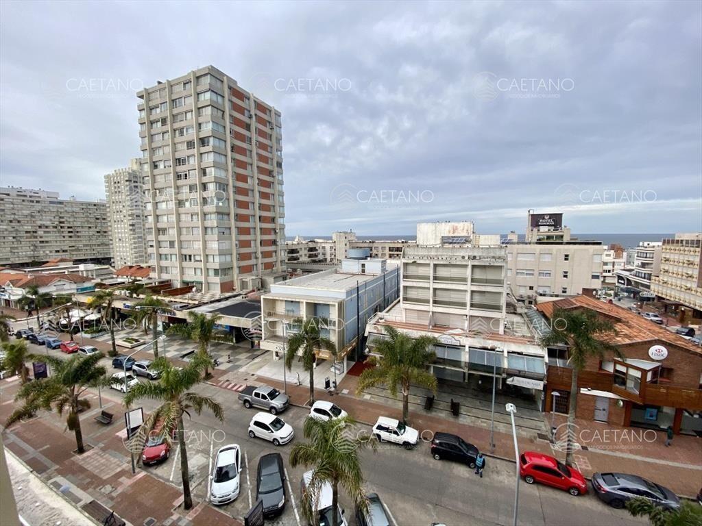 Alquilo temporada apartamento de 3 dormitorios. Peninsula,